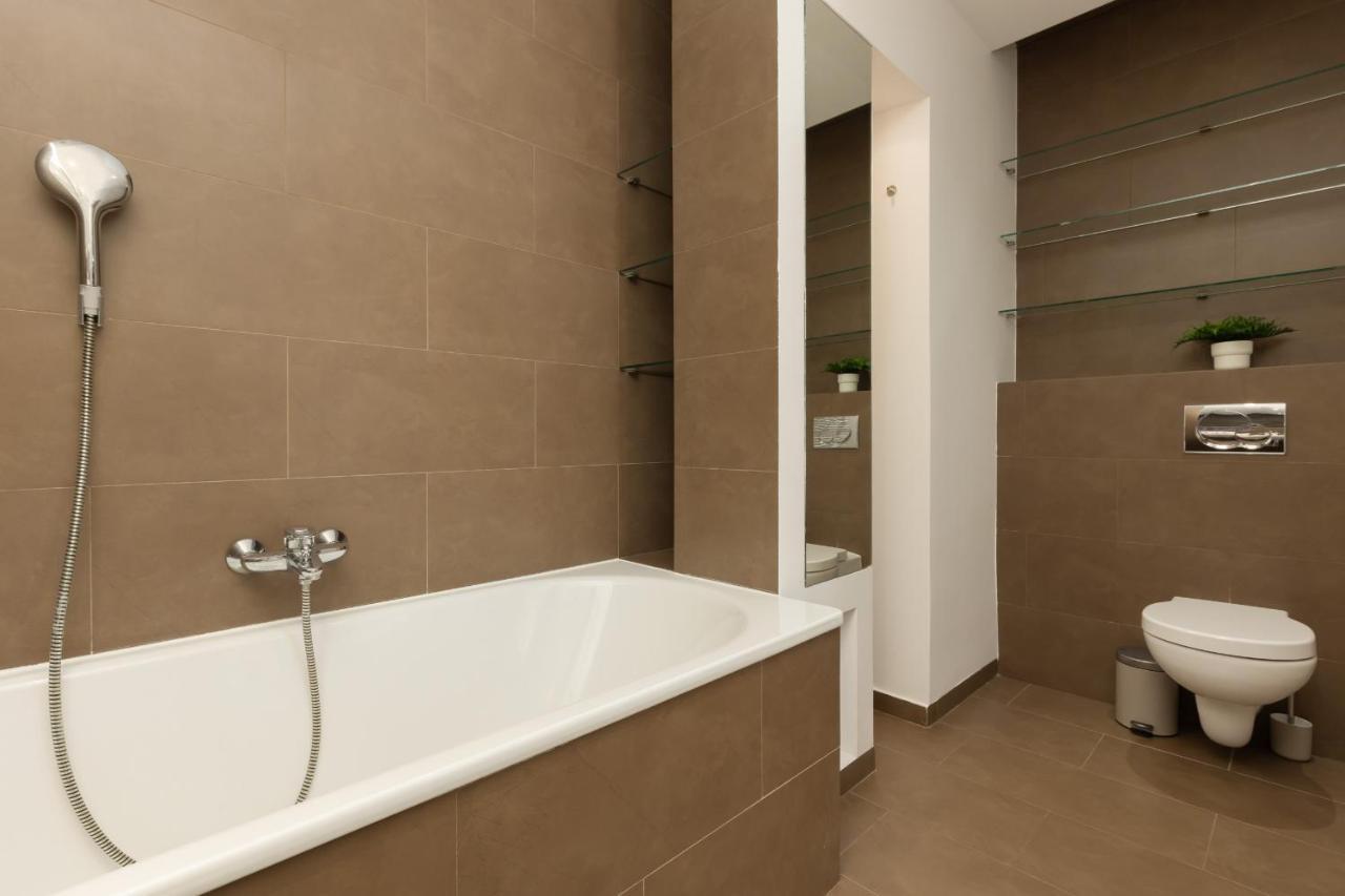Old Mokotow Spacious Two-Bedroom Apartment By Noclegi Renters Warsaw Ngoại thất bức ảnh
